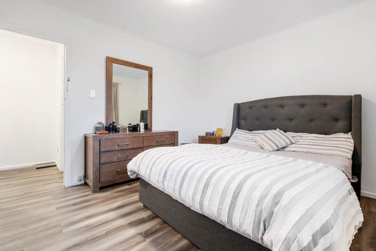 Photo of property in 24 Resolute Way, Papakura, 2110