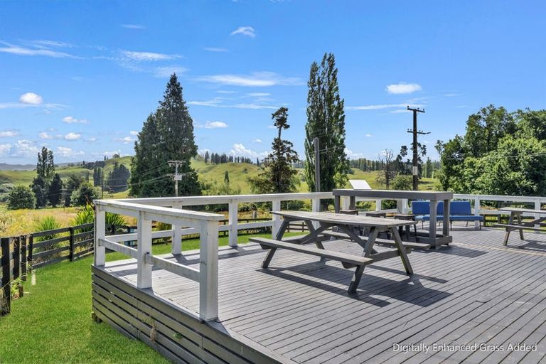 Photo of property in 2 School Road, Tiniroto, Manutuke, 4078