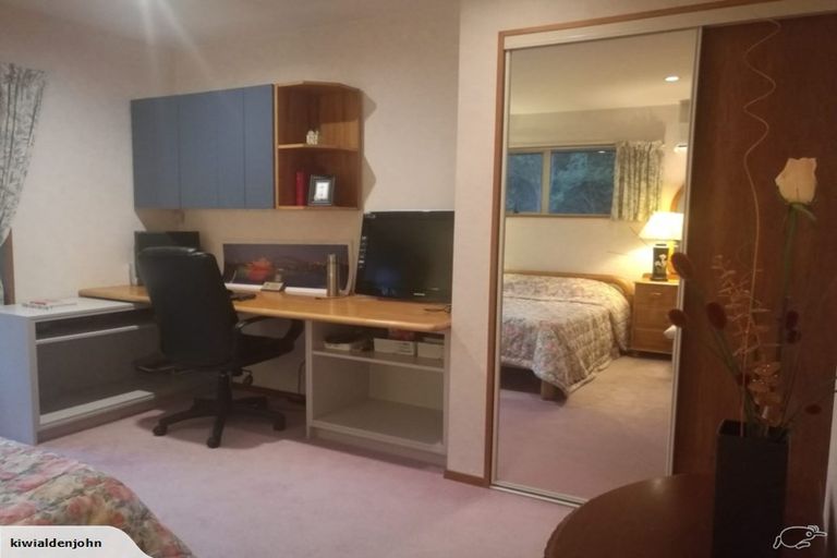 Photo of property in 71a Harris Crescent, Papanui, Christchurch, 8053