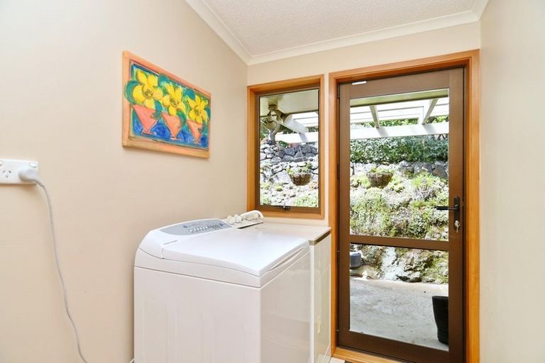 Photo of property in 2/56 Balmoral Lane, Redcliffs, Christchurch, 8081