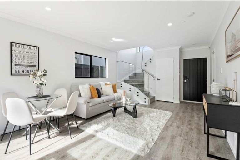 Photo of property in 4/24 Watson Place, Papatoetoe, Auckland, 2025