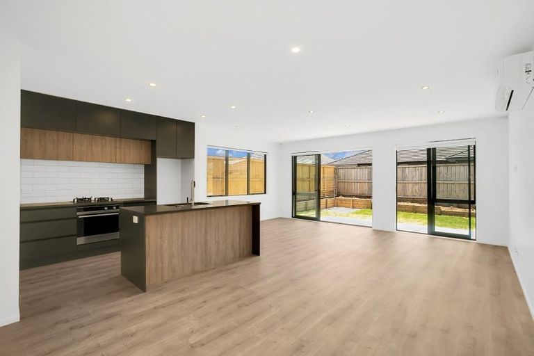 Photo of property in 55 Lusitano Drive, Karaka, Papakura, 2113