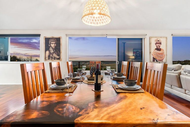 Photo of property in 200 Govan Wilson Road, Whangaripo, Warkworth, 0985