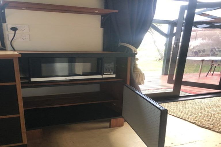 Photo of property in 6 Arahiwi Rise, Pataua South, Onerahi, 0192