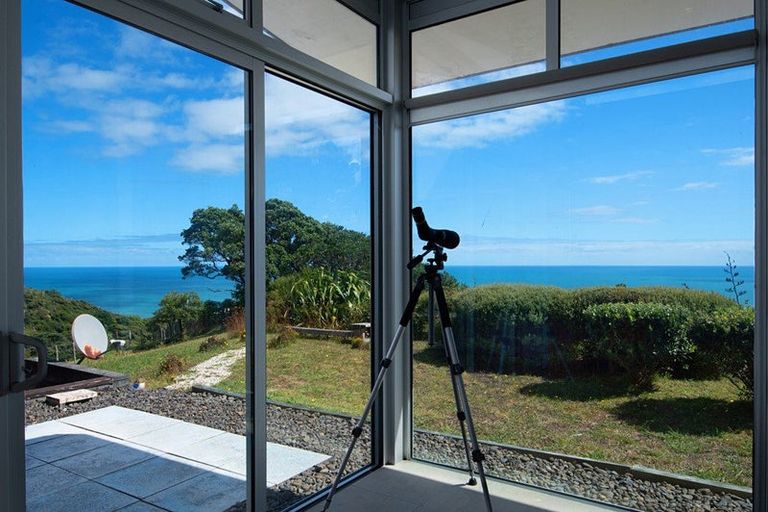 Photo of property in 449 Oaia Road, Muriwai, Waimauku, 0881