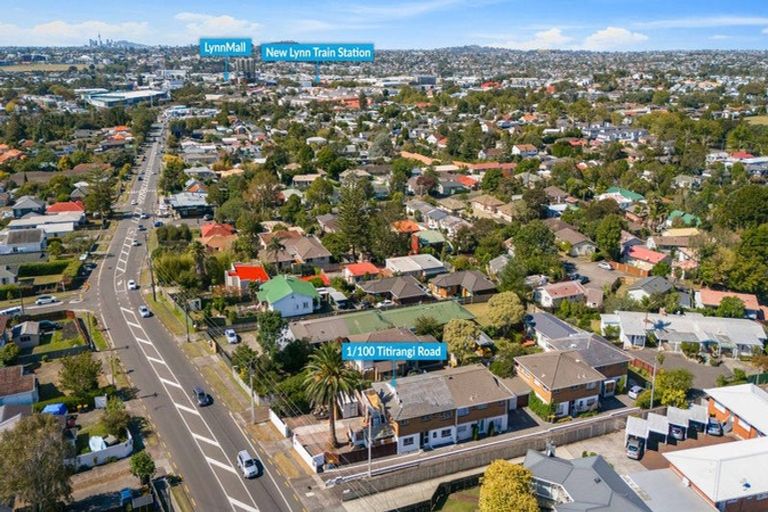 Photo of property in 1/100 Titirangi Road, New Lynn, Auckland, 0600