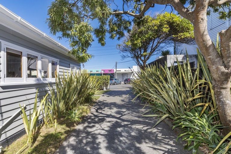 Photo of property in 3 Glamis Avenue, Strathmore Park, Wellington, 6022