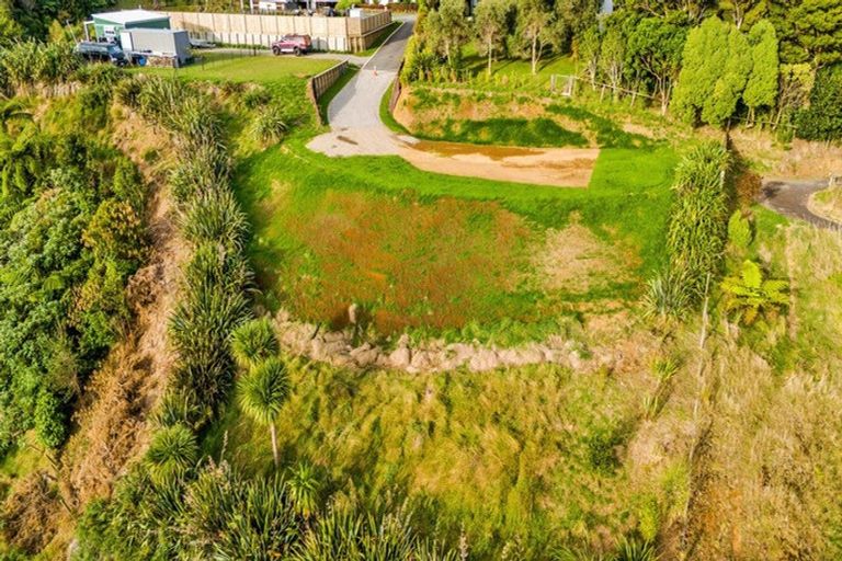 Photo of property in 10 Aderman Place, Hurworth, New Plymouth, 4310