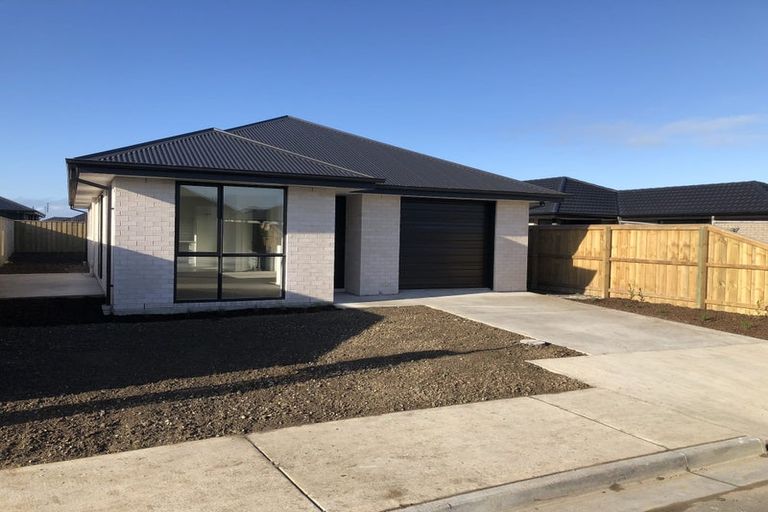 Photo of property in 10 Stackwood Avenue, Woodend, 7610