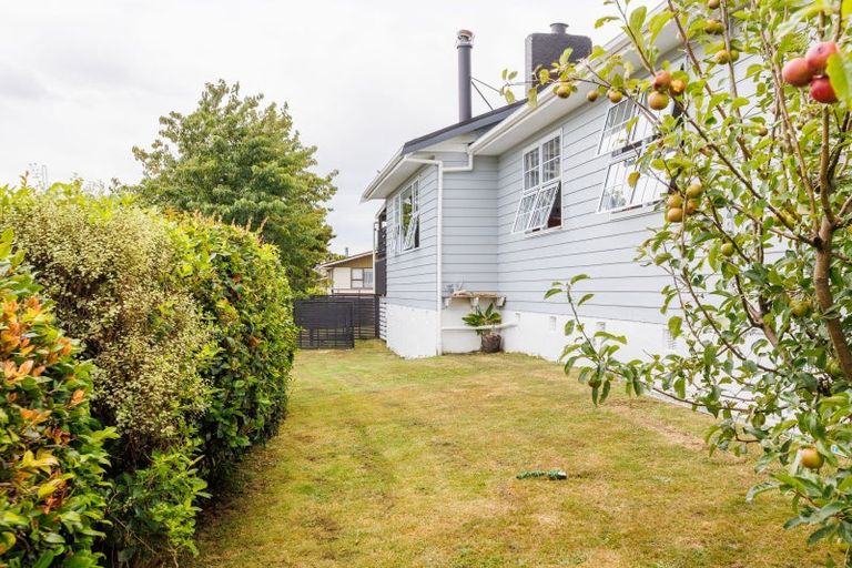 Photo of property in 2 Davidson Crescent, Pahiatua, 4910