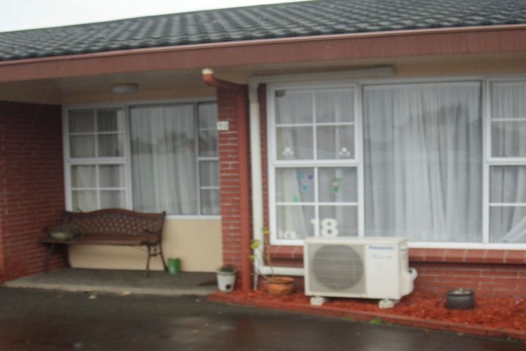 Photo of property in 10/376 Kennedy Road, Pirimai, Napier, 4112
