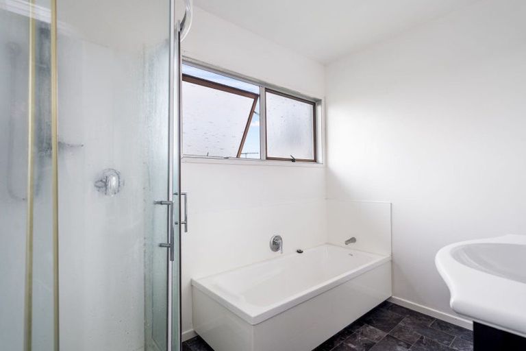 Photo of property in 4 Montague Place, Onerahi, Whangarei, 0110