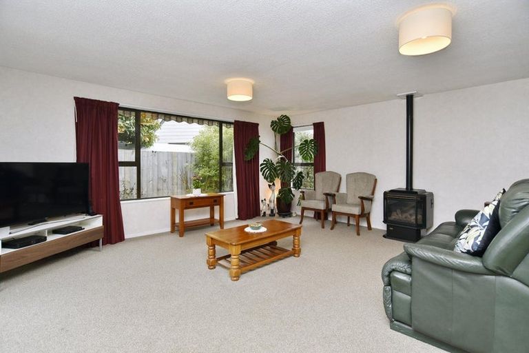 Photo of property in 88 Rangiora Woodend Road, Woodend, 7610