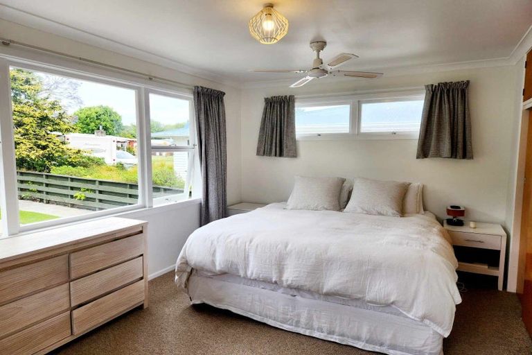 Photo of property in 34 Marian Drive, Inner Kaiti, Gisborne, 4010