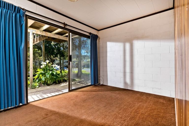 Photo of property in 22 Awaruku Road, Torbay, Auckland, 0630