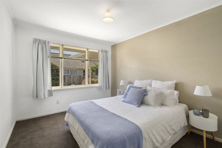 Photo of property in 14 Curletts Road, Sockburn, Christchurch, 8042