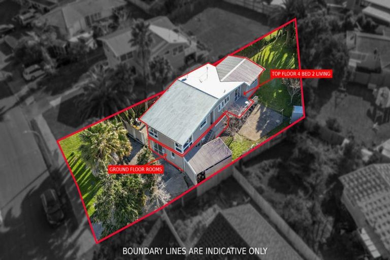 Photo of property in 10 La Trobe Street, Pakuranga Heights, Auckland, 2010