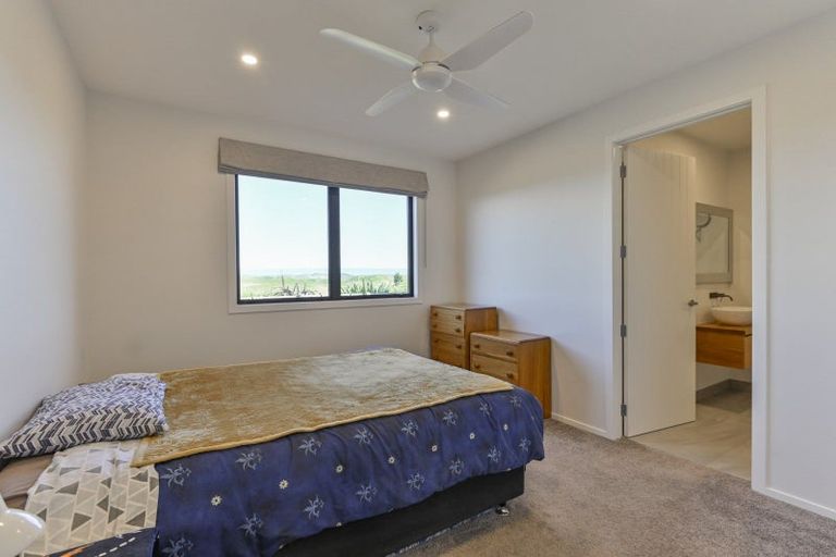 Photo of property in 69a Pirau Road, Fernhill, Napier, 4183