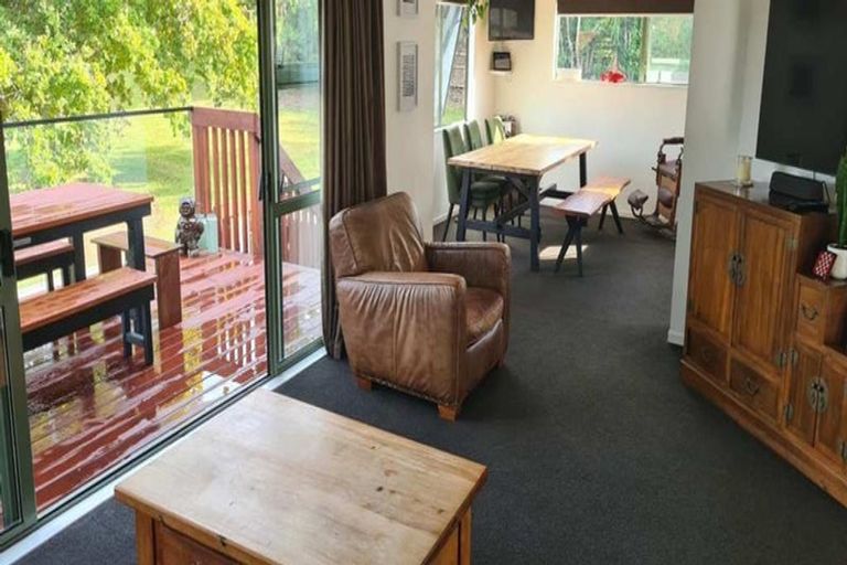 Photo of property in 2/224 Forrest Hill Road, Forrest Hill, Auckland, 0620