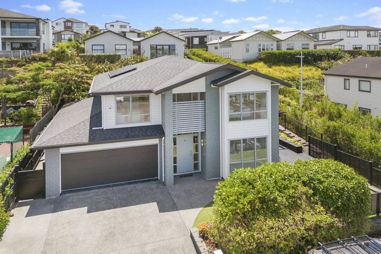 Photo of property in 35 Remuremu Street, Long Bay, Auckland, 0630