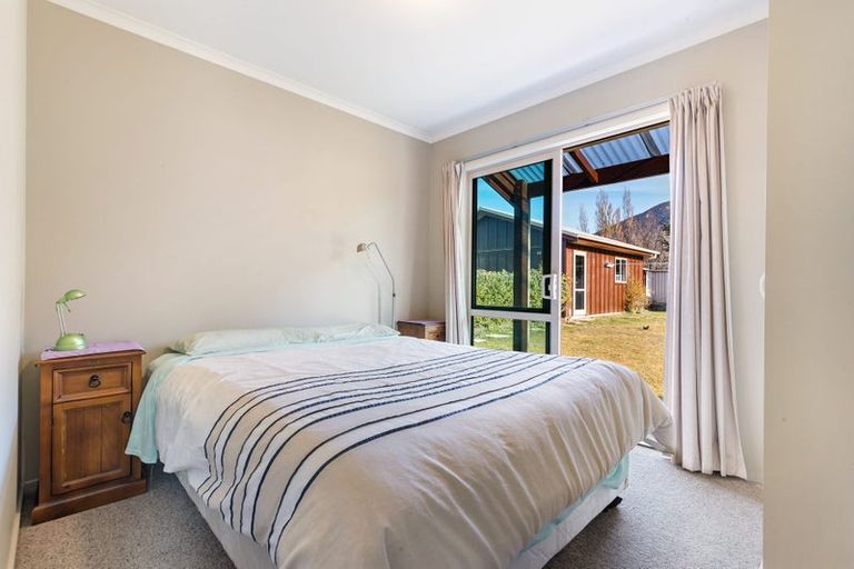 Photo of property in 15 Hewson Crescent, Lake Hawea, Wanaka, 9382