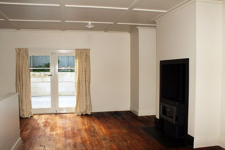 Photo of property in 26 Ure Street, South Hill, Oamaru, 9400