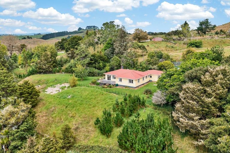 Photo of property in 196 Bull Road, Waiotira, 0193