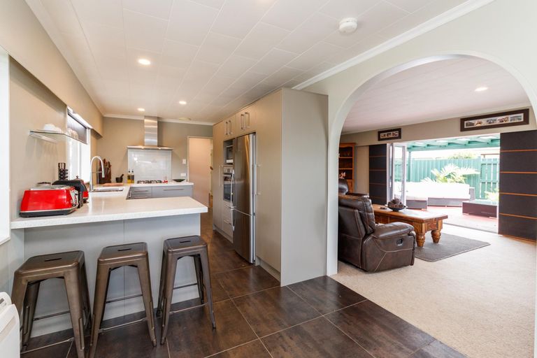 Photo of property in 19 Humphries Place, Awapuni, Palmerston North, 4412