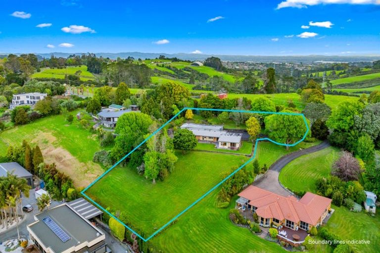 Photo of property in 190 Redoubt Road, Flat Bush, Auckland, 2019