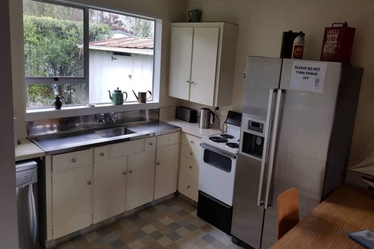 Photo of property in 23 Koe Street, Moana, 7872