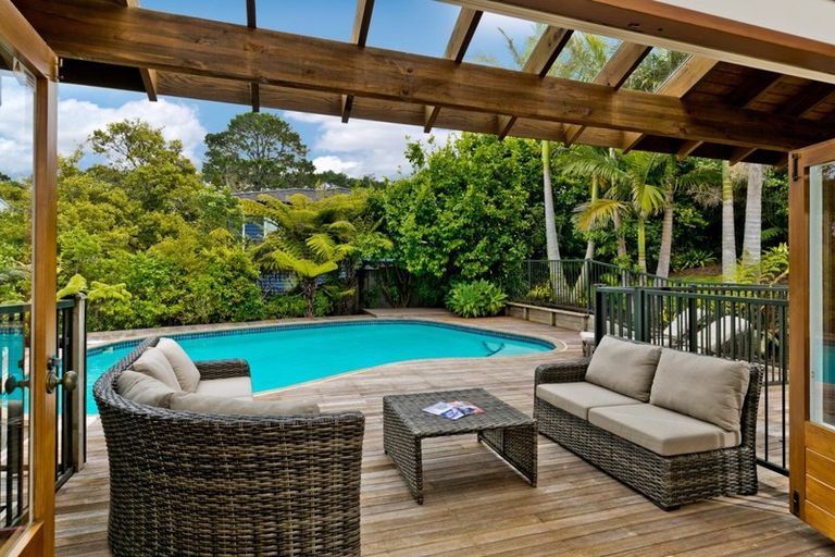 Photo of property in 24b Channel View Road, Campbells Bay, Auckland, 0630