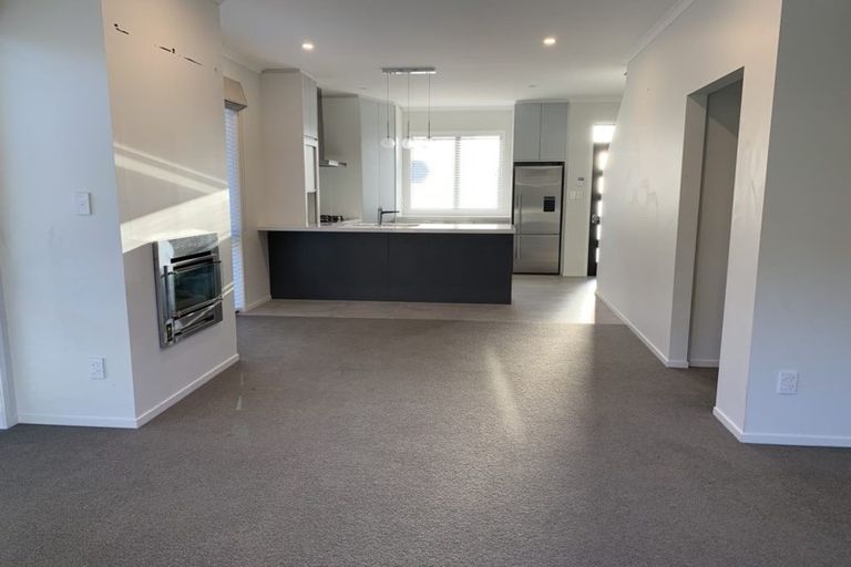 Photo of property in 17 Somerby Mews, Silverstream, Upper Hutt, 5019