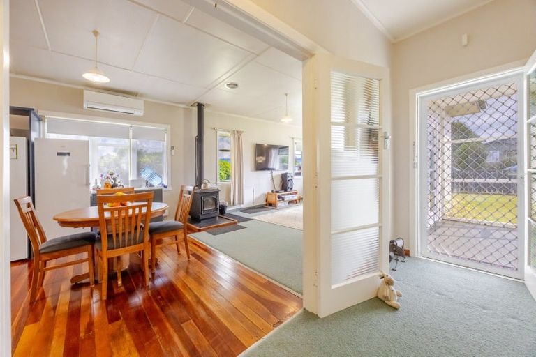 Photo of property in 39 Hospital Street, Dannevirke, 4930