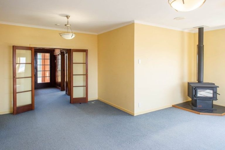 Photo of property in 79 Middleton Road, Kew, Dunedin, 9012