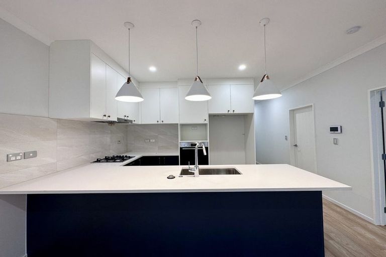 Photo of property in 7 Rapoi Lane, Karaka, Papakura, 2113