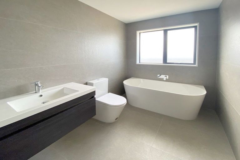 Photo of property in 48 Strowan Avenue, Elgin, 7700