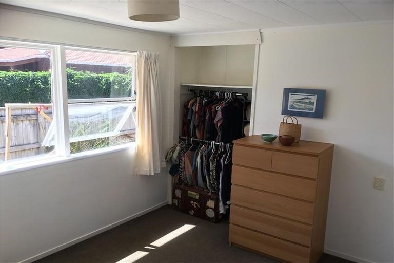 Photo of property in 34 Birdwood Avenue, Moturoa, New Plymouth, 4310