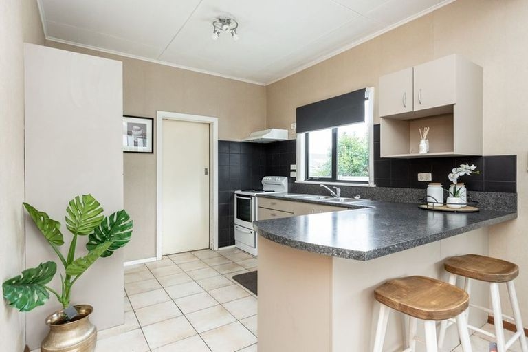 Photo of property in 3 Burness Road, Greenmeadows, Napier, 4112