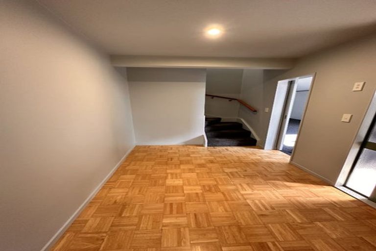 Photo of property in 11 William Bayes Place, Red Beach, 0932