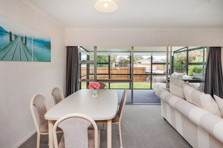 Photo of property in 22 Palliser Place, Milson, Palmerston North, 4414