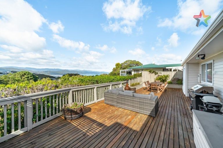 Photo of property in 7 Acacia Avenue, Maungaraki, Lower Hutt, 5010