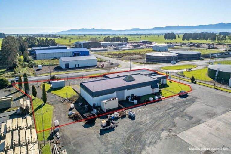 Photo of property in 2 Arohanui Road, Karaka, 2124