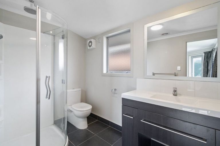 Photo of property in 3 Peppertree Glade, Kelvin Grove, Palmerston North, 4414