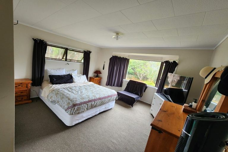 Photo of property in 296a One Tree Point Road, One Tree Point, 0118