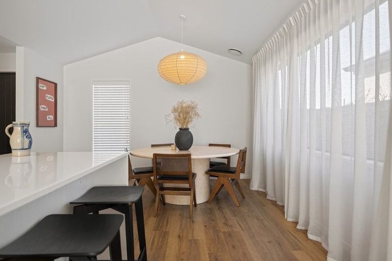 Photo of property in 11 Waterfowl Road, Jacks Point, 9371