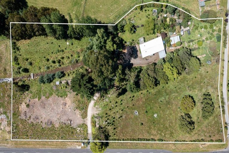 Photo of property in 724 Norfolk Road, Upper Plain, Carterton, 5791