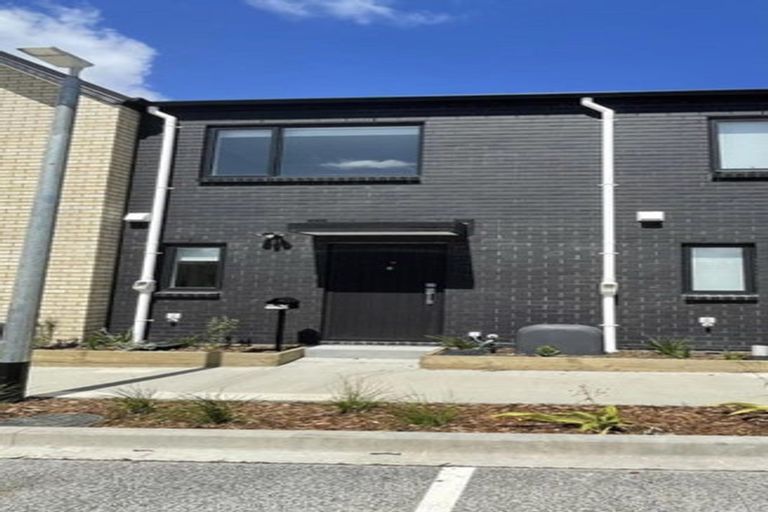 Photo of property in 8/125b Metcalfe Road, Ranui, Auckland, 0612