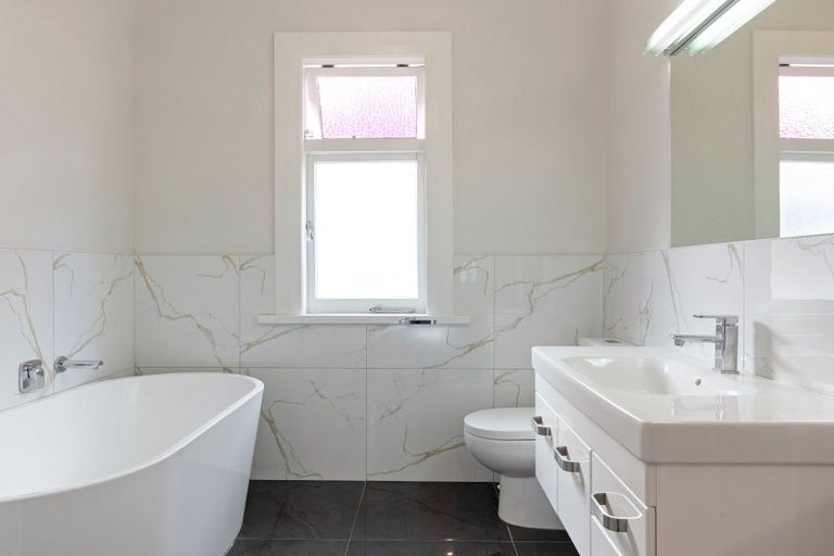 Photo of property in 222 River Road, Claudelands, Hamilton, 3214