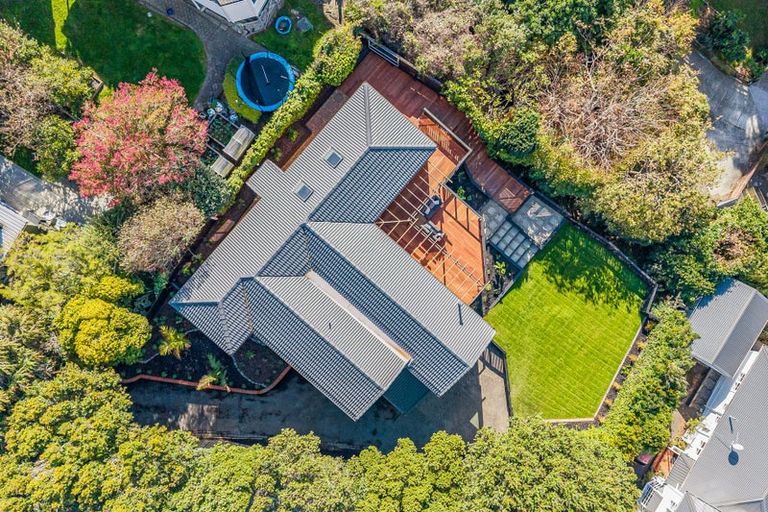 Photo of property in 77 Paremata Road, Paremata, Porirua, 5024