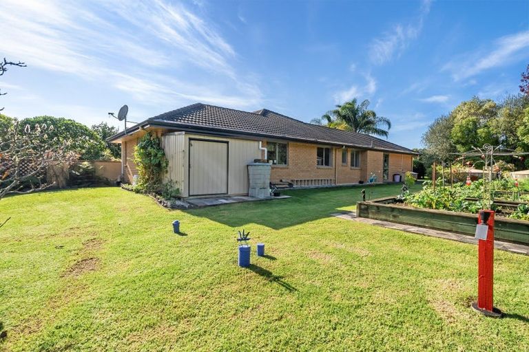 Photo of property in 10 Urutawa Drive, Kerikeri, 0230